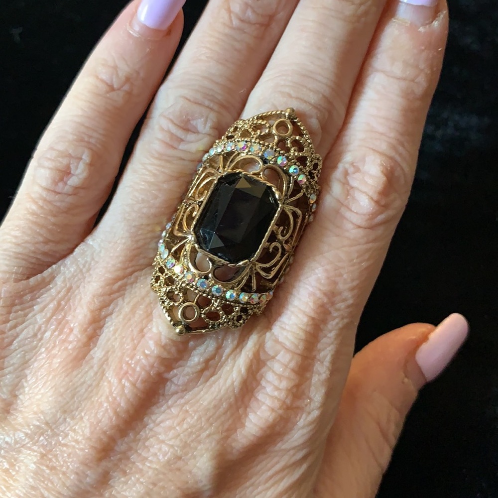 Ring - Picture 3 of 4